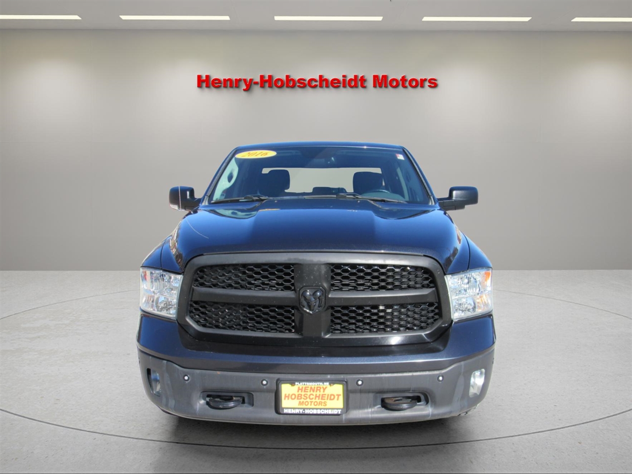 RAM 1500 Big Horn Crew Cab 4WD 2016