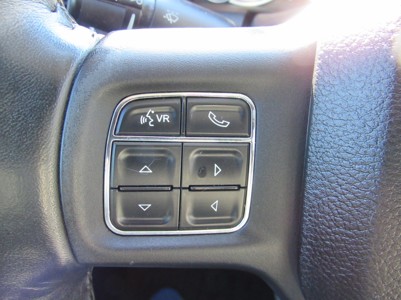 RAM 1500 Big Horn Crew Cab 4WD 2016