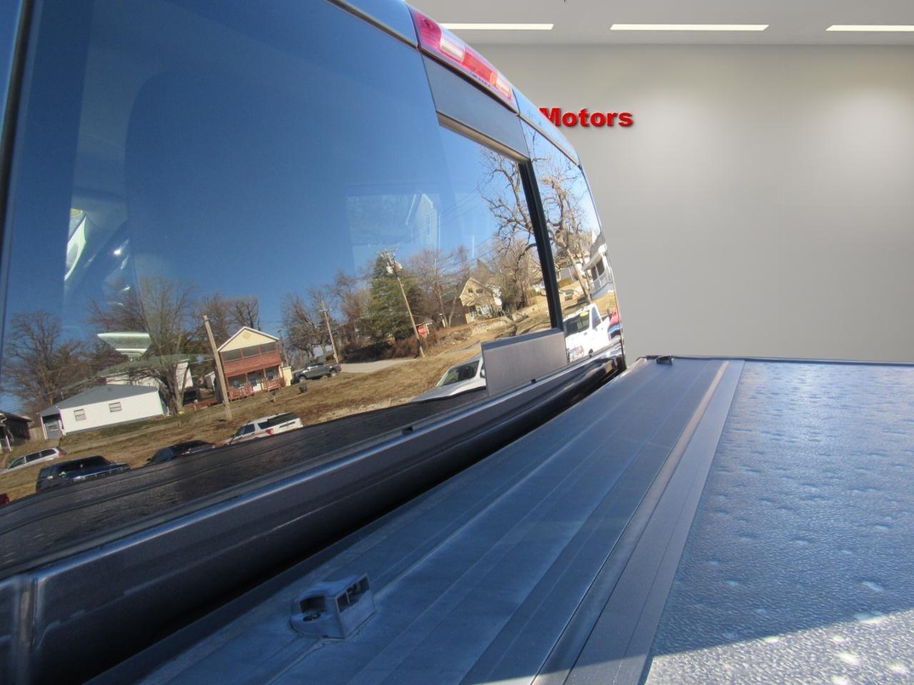 RAM 1500 Big Horn Crew Cab 4WD 2016