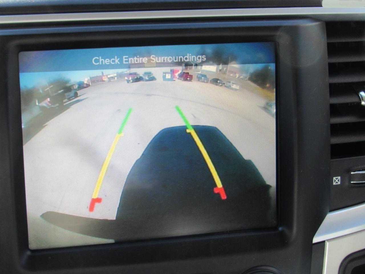 RAM 1500 Big Horn Crew Cab 4WD 2016