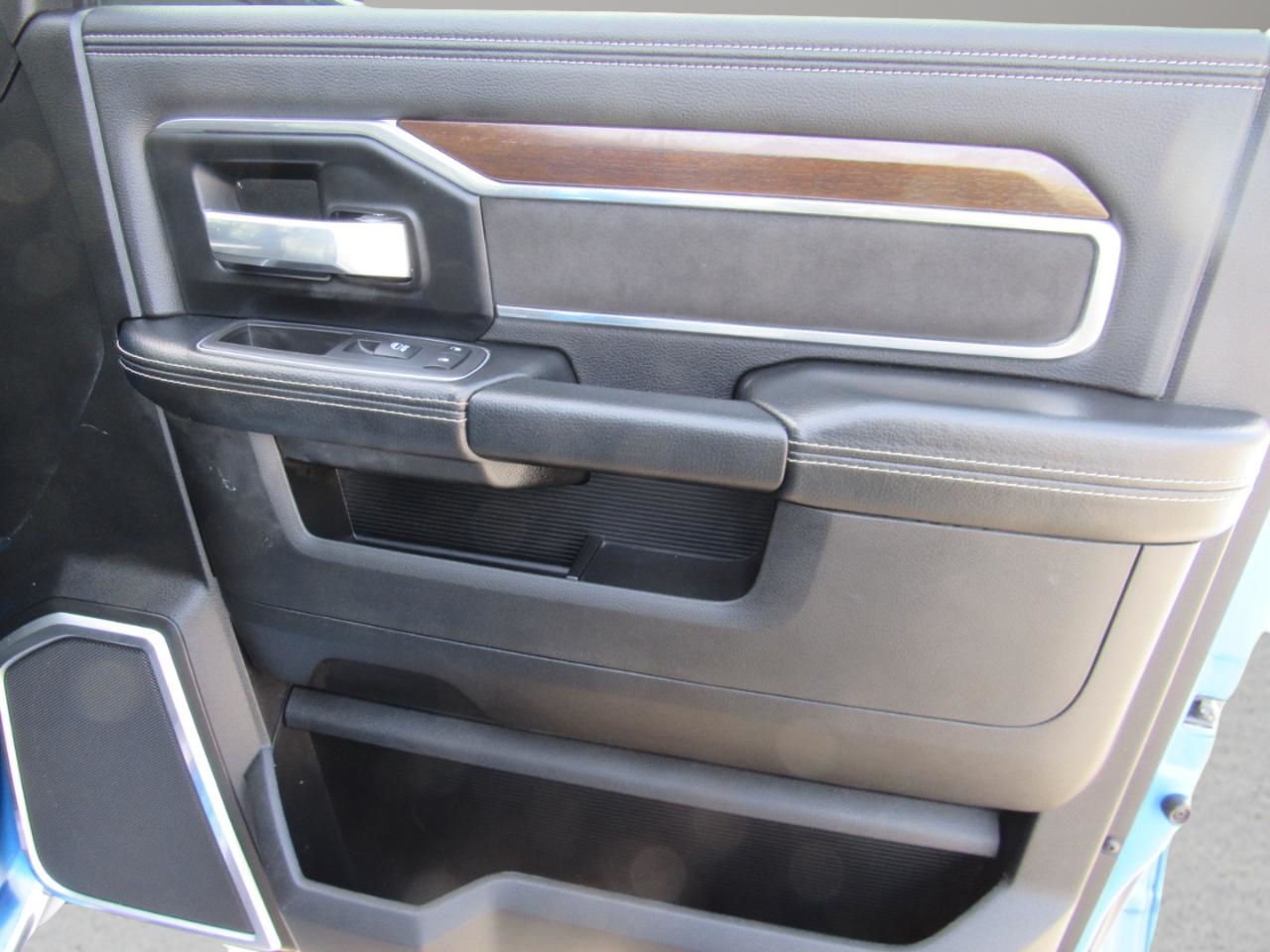 RAM 2500 Laramie Crew Cab 4WD 2022