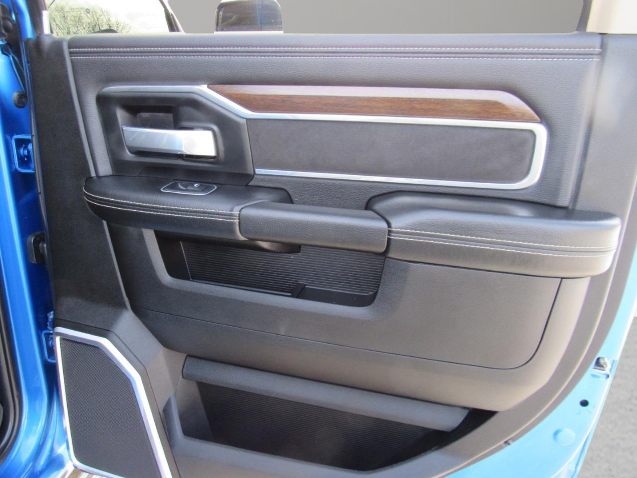 RAM 2500 Laramie Crew Cab 4WD 2022