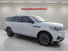 2022 Lincoln Navigator L 