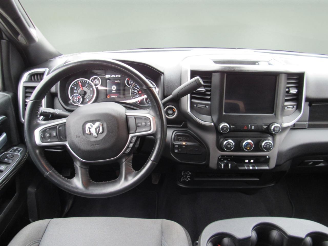 RAM 2500 Big Horn Crew Cab 4WD 2024