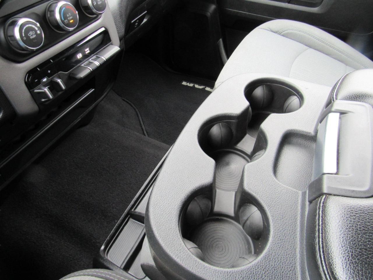 RAM 2500 Big Horn Crew Cab 4WD 2024