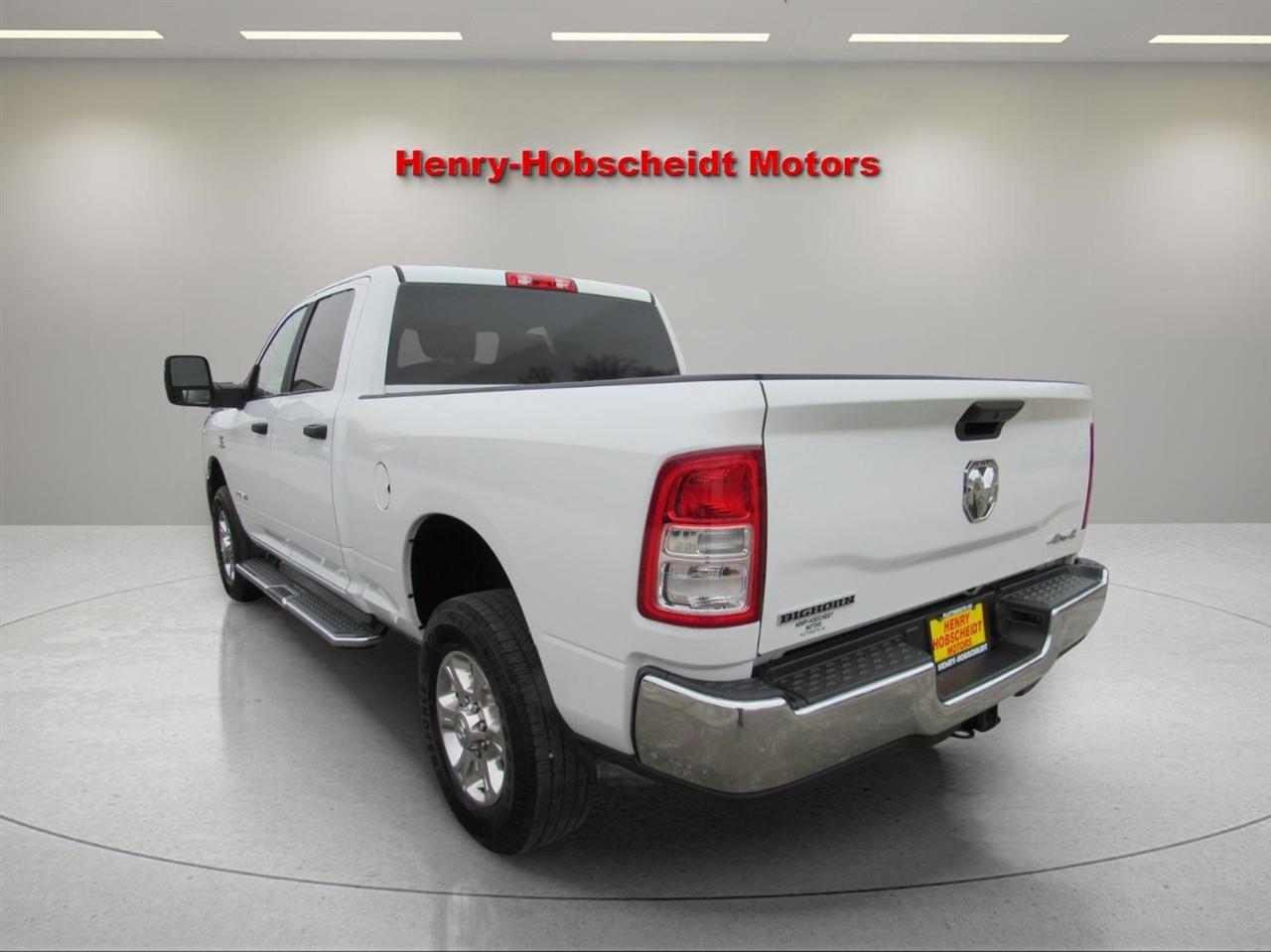 RAM 2500 Big Horn Crew Cab 4WD 2024