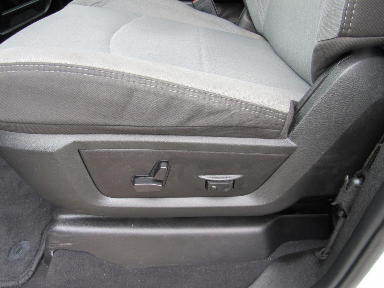 RAM 2500 Big Horn Crew Cab 4WD 2024