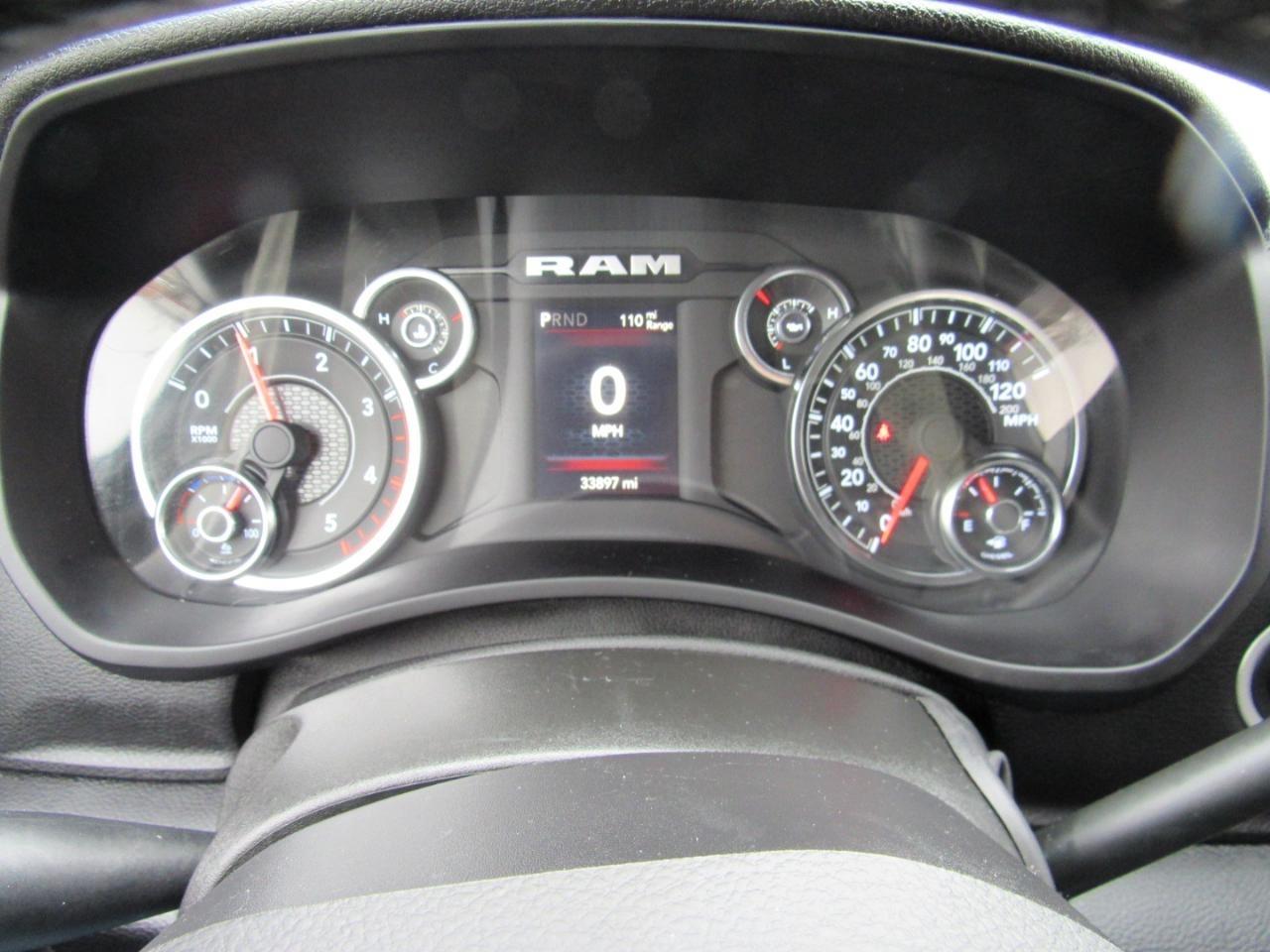 RAM 2500 Big Horn Crew Cab 4WD 2024