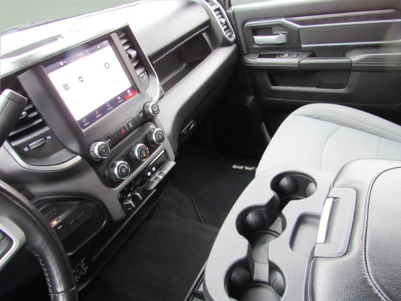 RAM 2500 Big Horn Crew Cab 4WD 2024