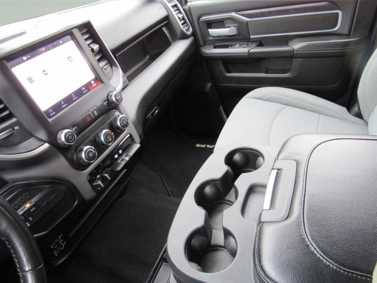 RAM 2500 Big Horn Crew Cab 4WD 2024