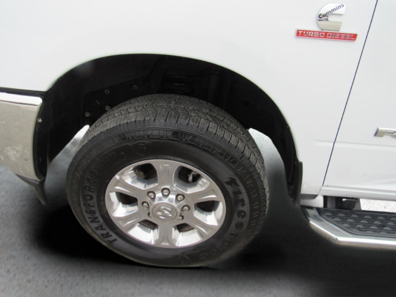 RAM 2500 Big Horn Crew Cab 4WD 2024