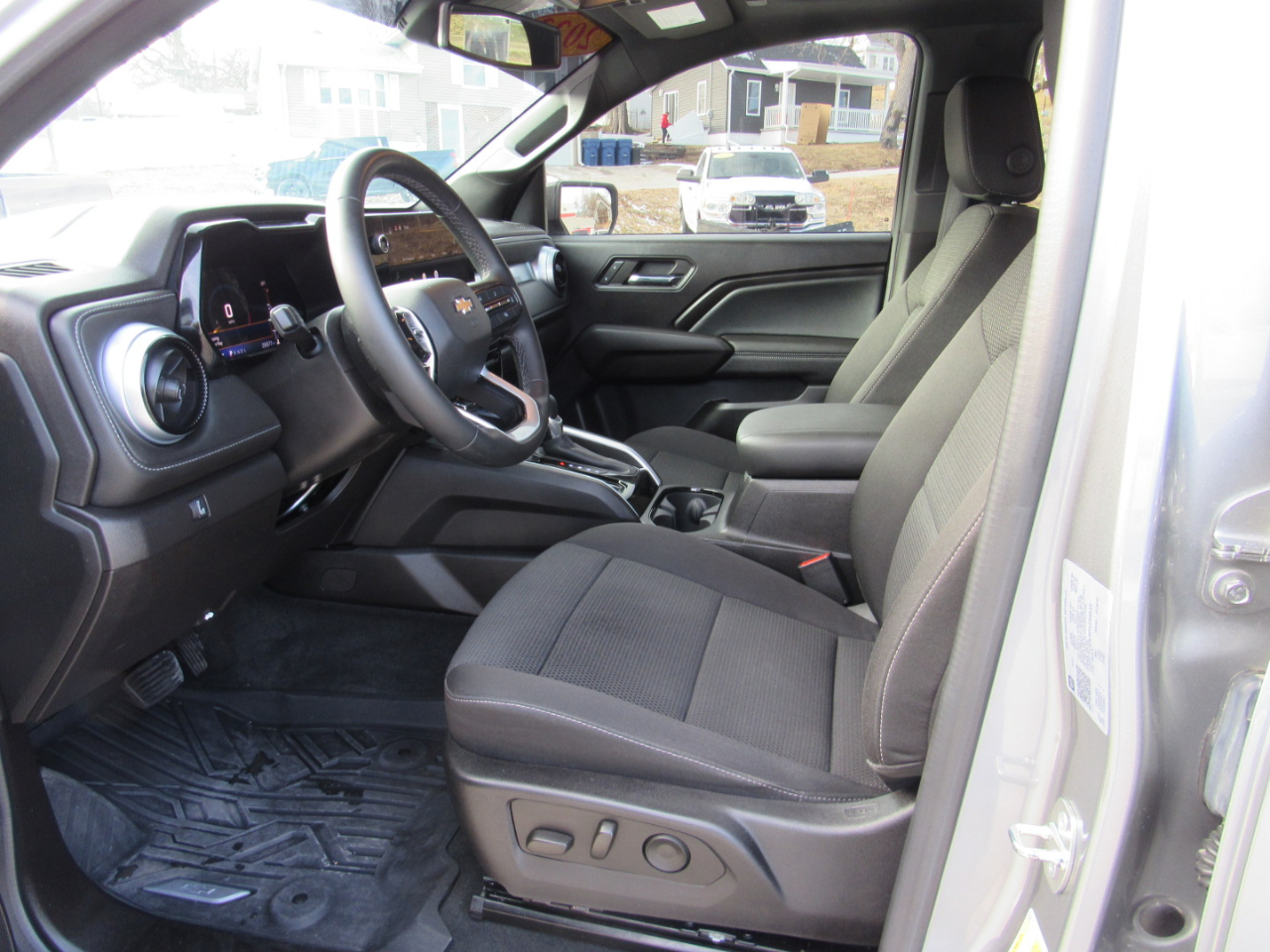 Chevrolet Colorado LT Crew Cab 4WD 2023