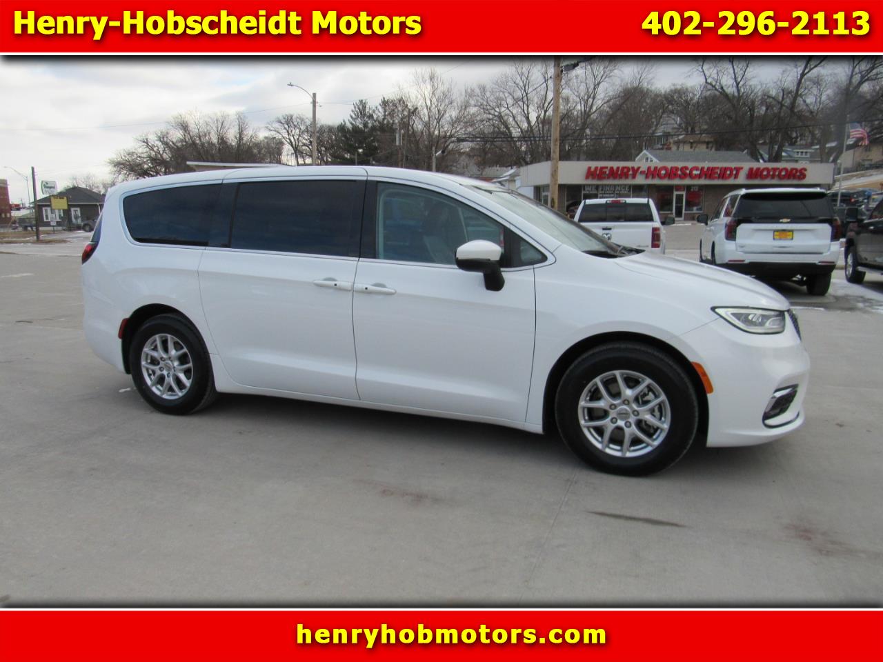 2023 Chrysler Pacifica Touring L FWD