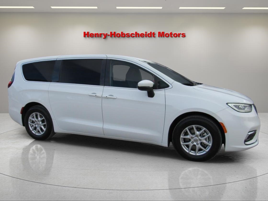 2023 Chrysler Pacifica Touring L FWD