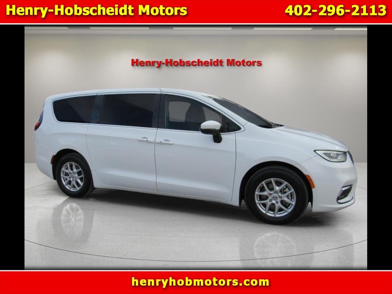 2023 Chrysler Pacifica Touring L FWD