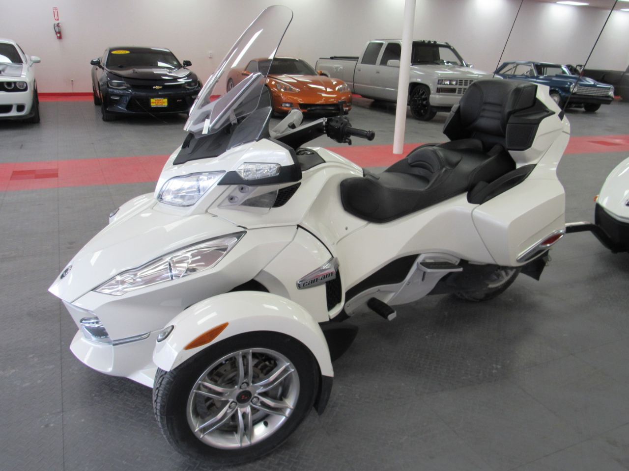 Can-Am Spyder RT  2011