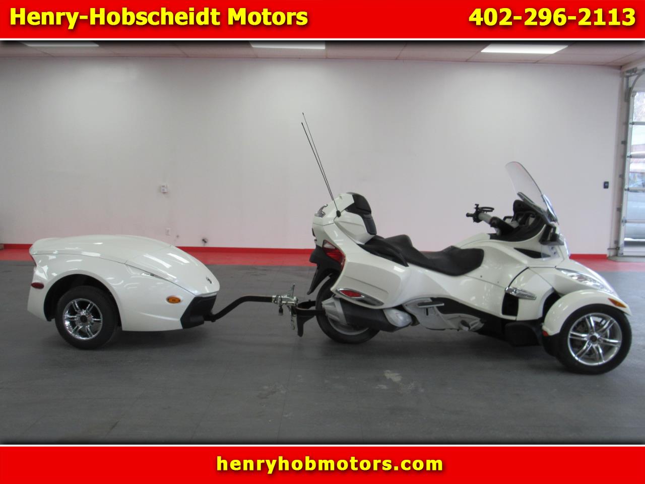 Can-Am Spyder RT  2011