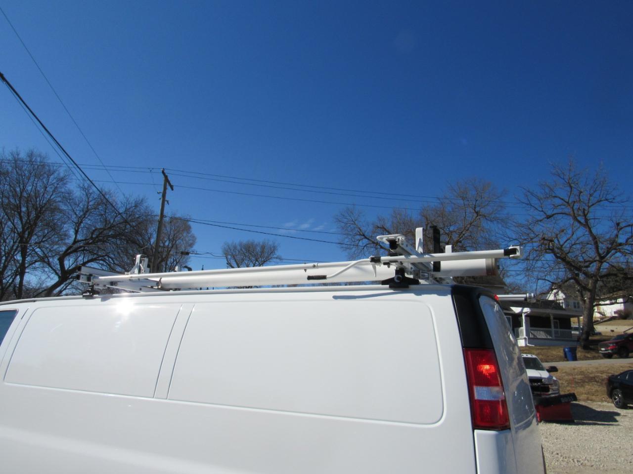 Chevrolet Express Cargo Van RWD 2500 155" 2025