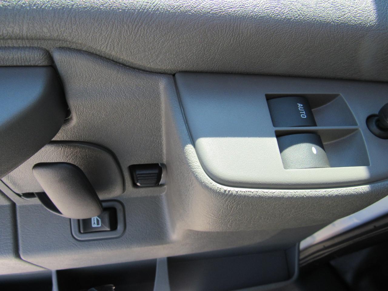 Chevrolet Express Cargo Van RWD 2500 155" 2025