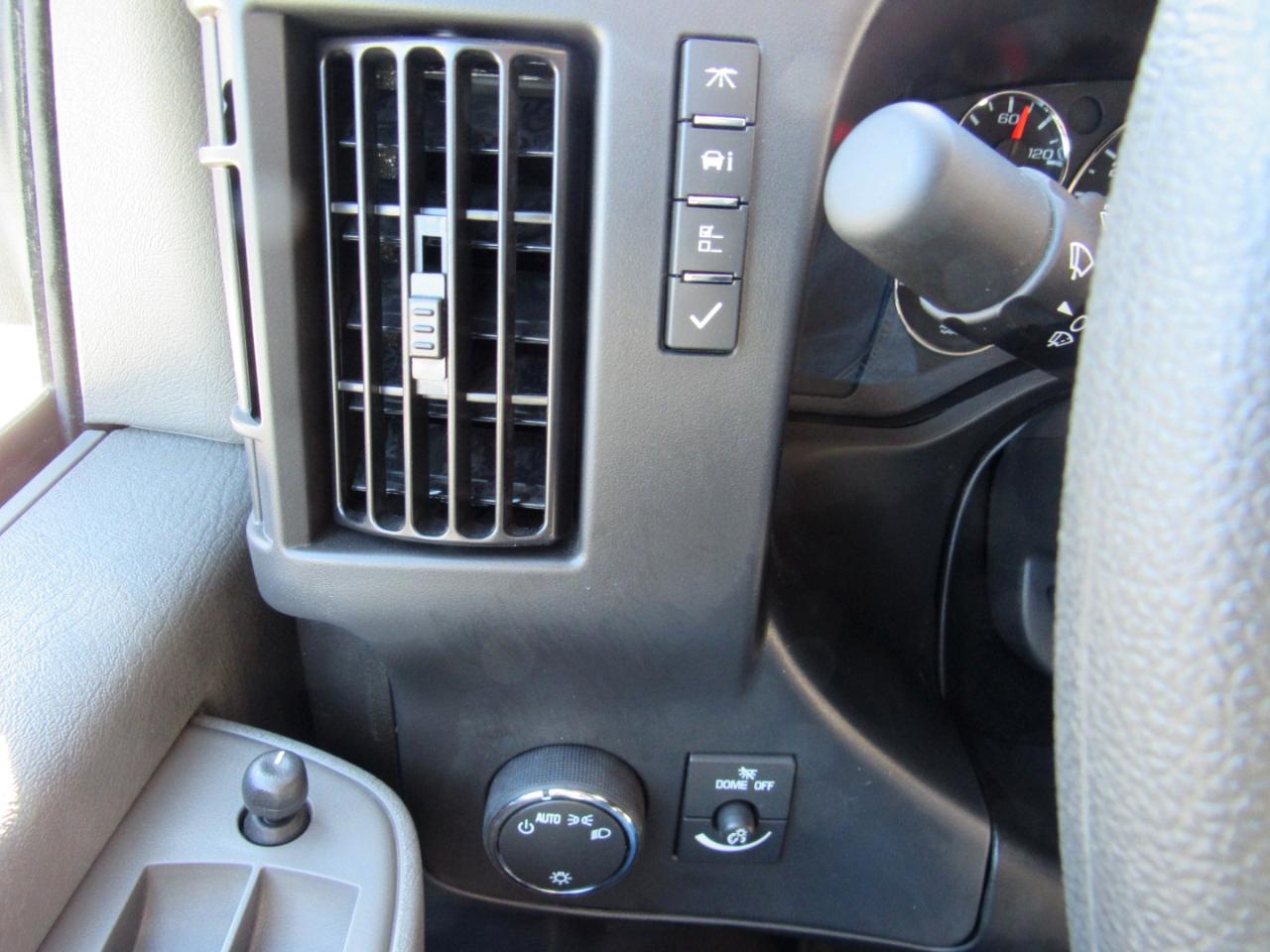 Chevrolet Express Cargo Van RWD 2500 155" 2025