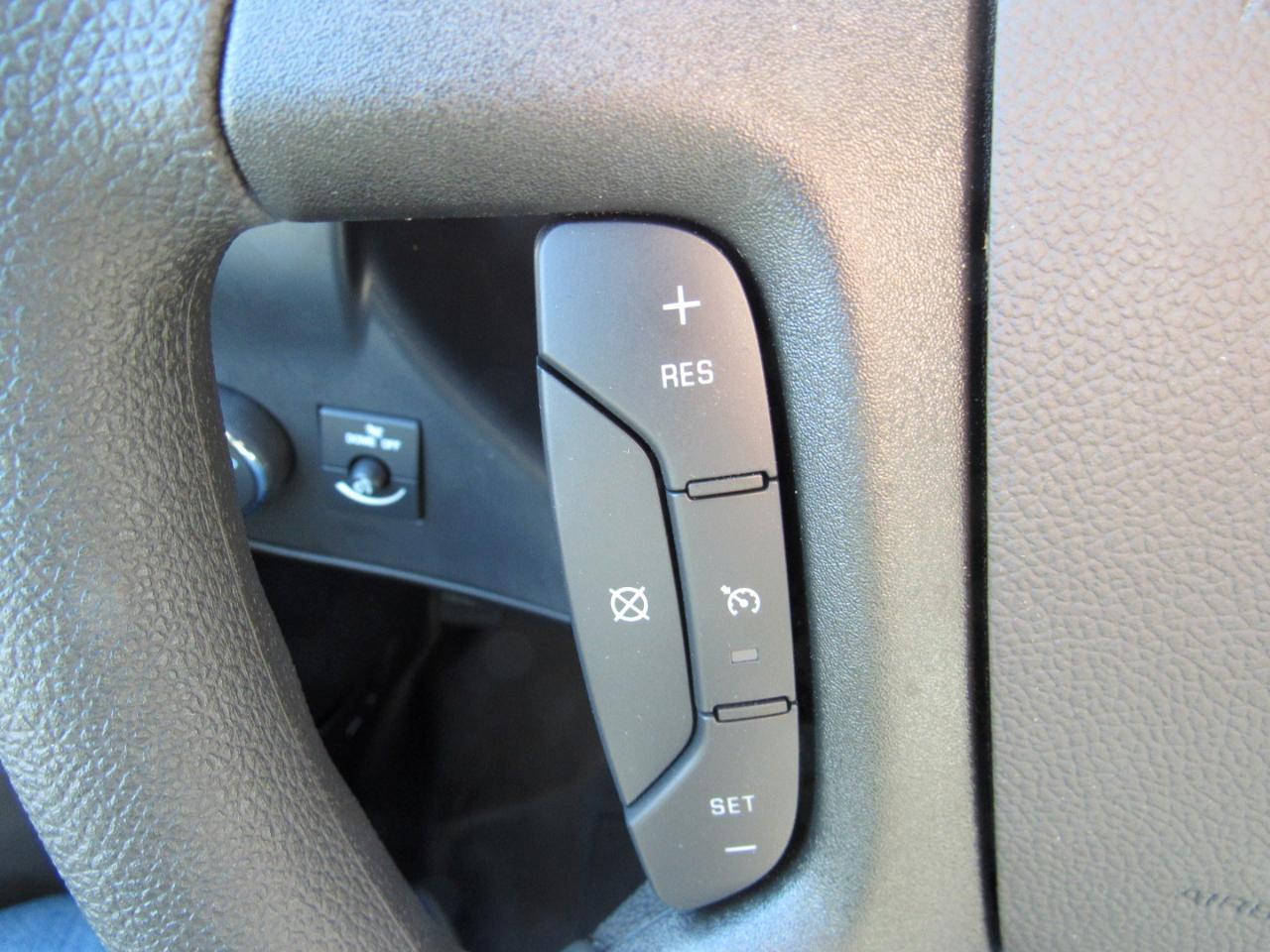 Chevrolet Express Cargo Van RWD 2500 155" 2025