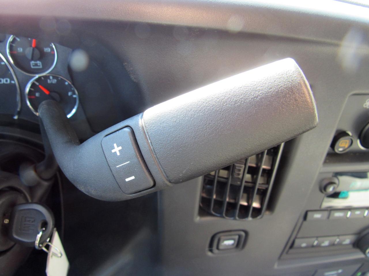 Chevrolet Express Cargo Van RWD 2500 155" 2025