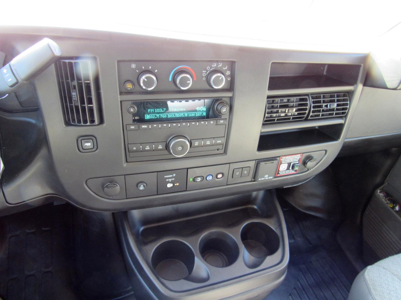 Chevrolet Express Cargo Van RWD 2500 155" 2025