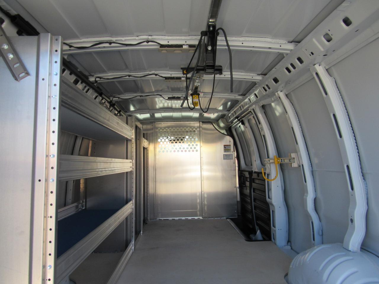 Chevrolet Express Cargo Van RWD 2500 155" 2025