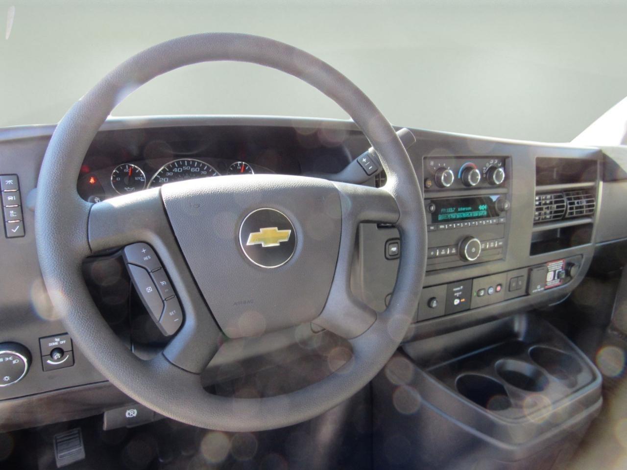 Chevrolet Express Cargo Van RWD 2500 155" 2025