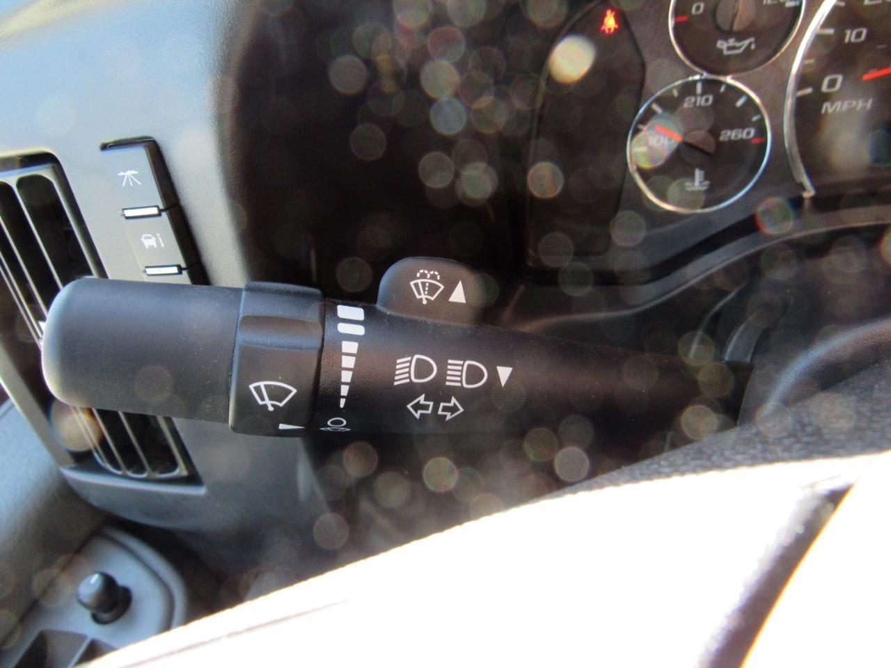 Chevrolet Express Cargo Van RWD 2500 155" 2025