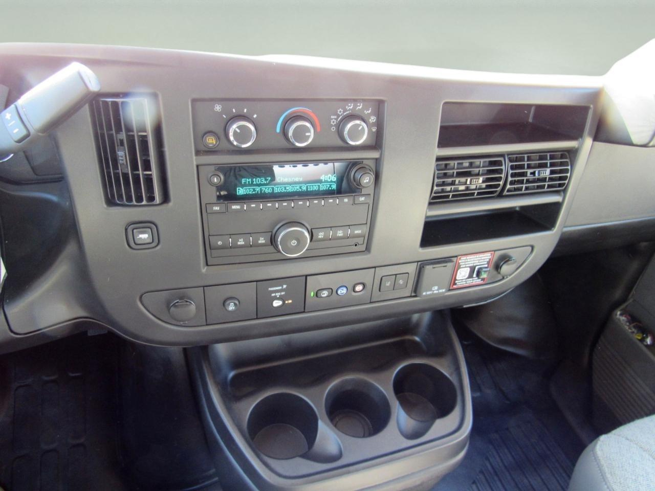 Chevrolet Express Cargo Van RWD 2500 155" 2025