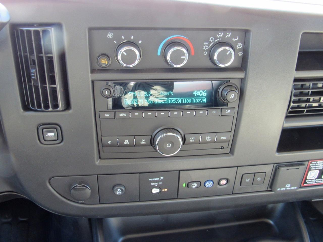 Chevrolet Express Cargo Van RWD 2500 155" 2025