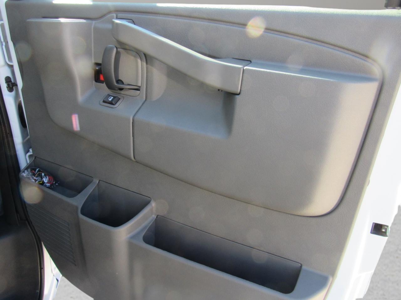 Chevrolet Express Cargo Van RWD 2500 155" 2025