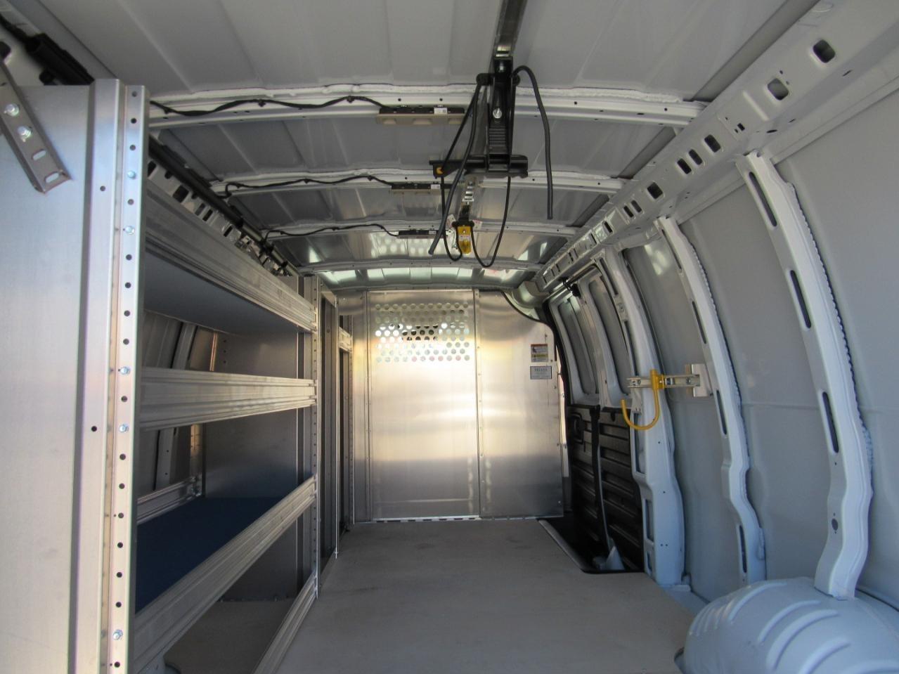 Chevrolet Express Cargo Van RWD 2500 155" 2025