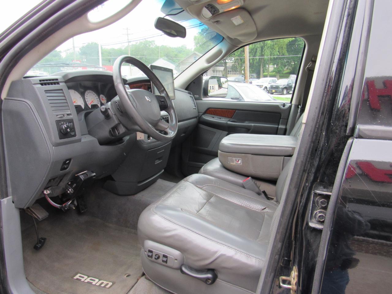Dodge Ram 2500 Laramie Quad Cab 4WD 2006