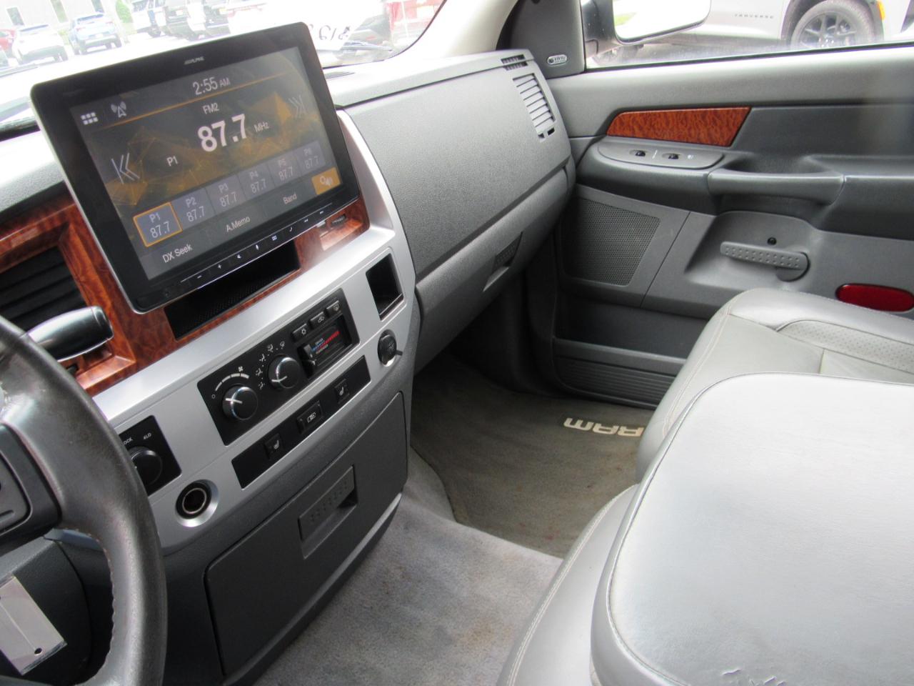 Dodge Ram 2500 Laramie Quad Cab 4WD 2006