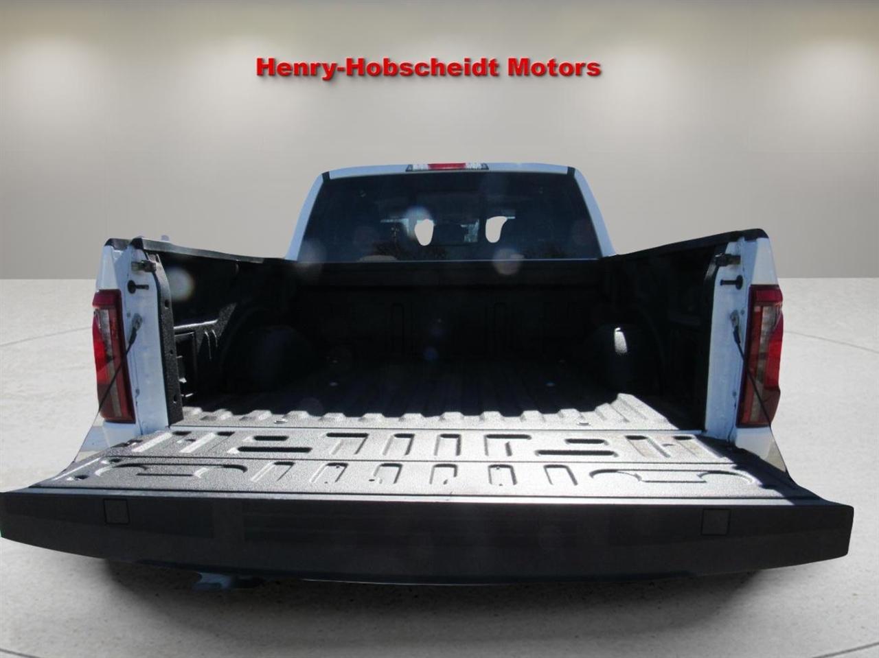 Ford F-150 XLT SuperCrew 4WD 2024