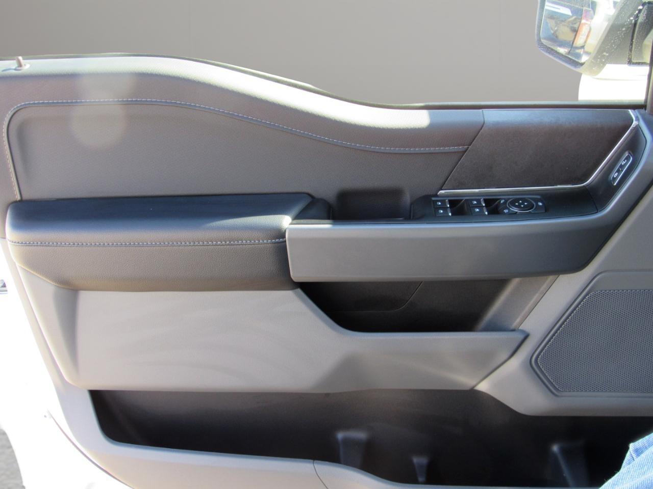 Ford F-150 XLT SuperCrew 4WD 2024