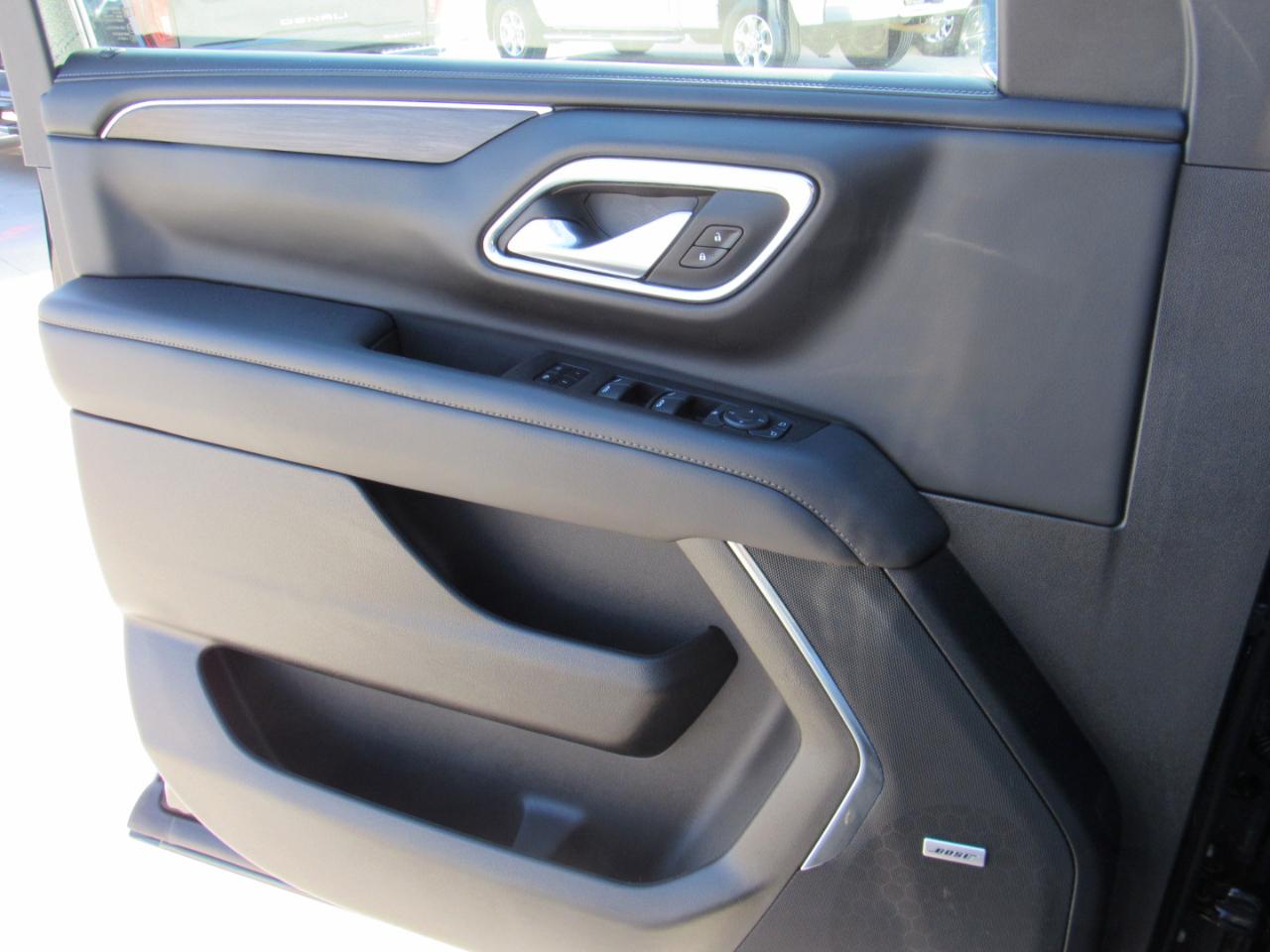 Chevrolet Suburban LT 4WD 2024