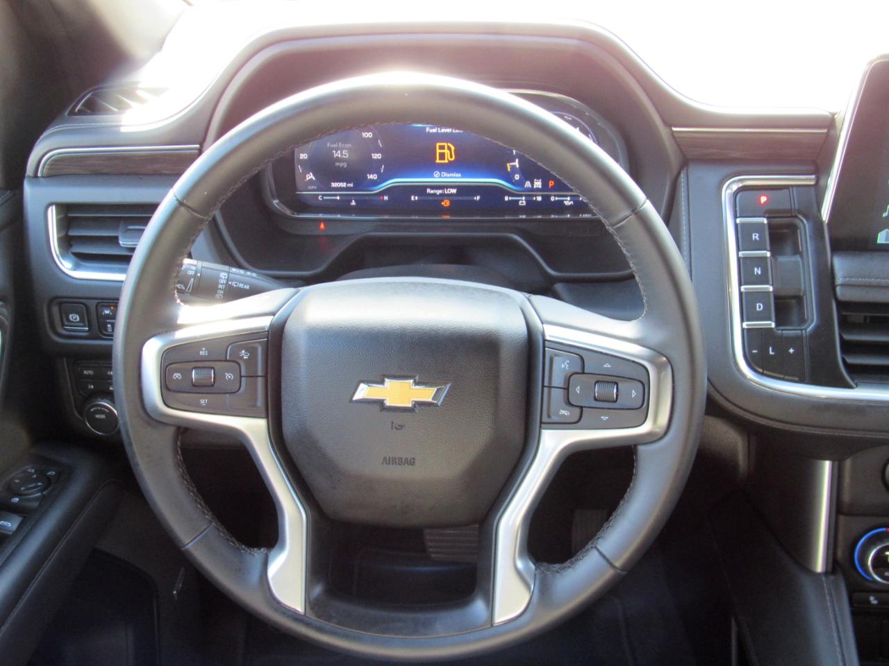 Chevrolet Suburban LT 4WD 2024