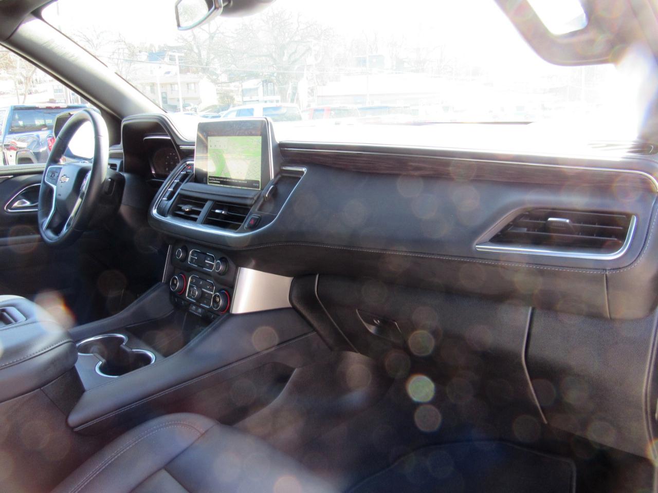 Chevrolet Suburban LT 4WD 2024