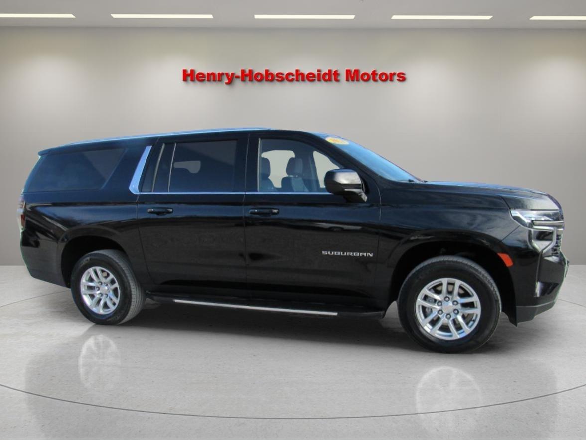 2024 Chevrolet Suburban LT 4WD