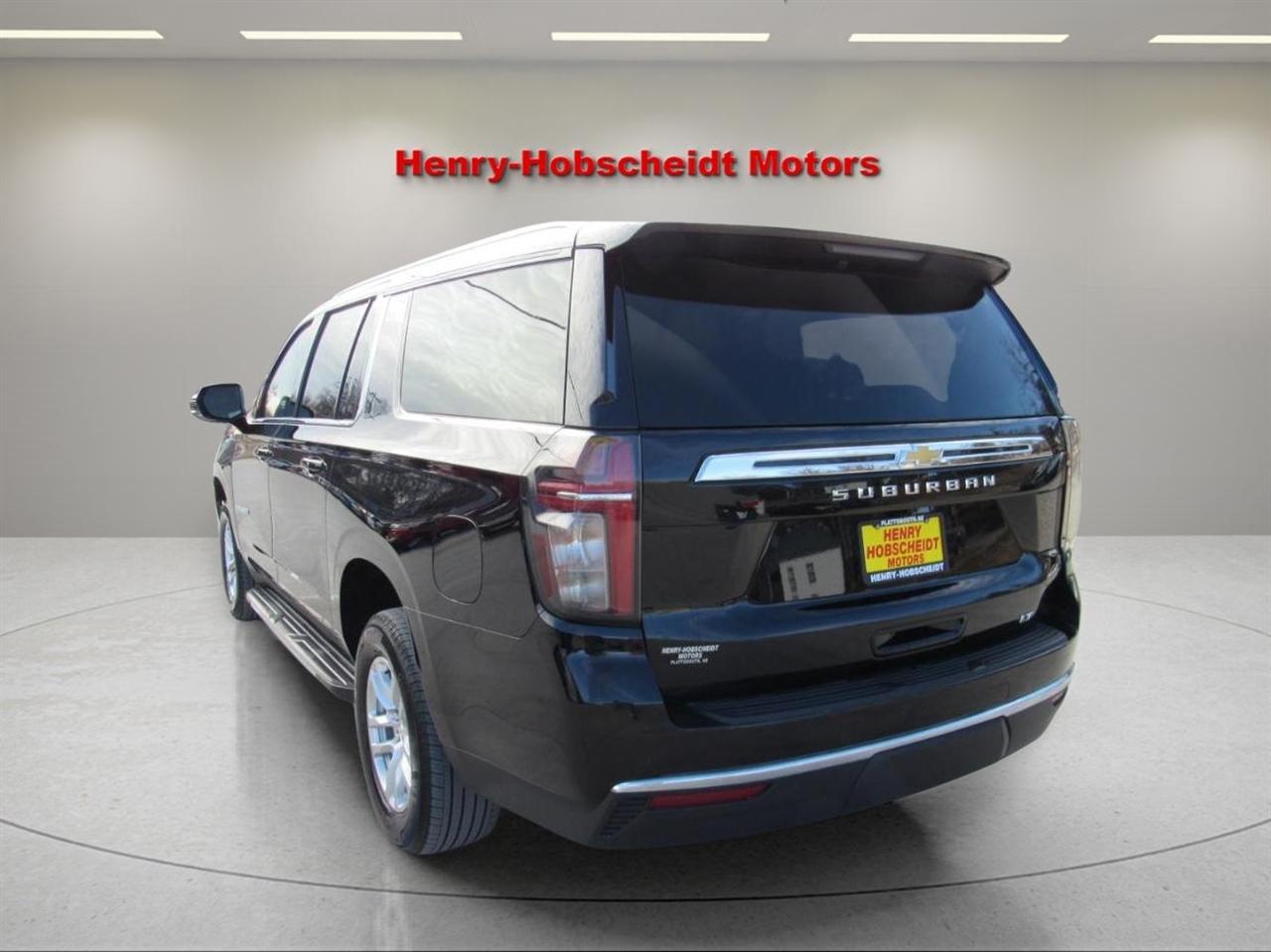 Chevrolet Suburban LT 4WD 2024