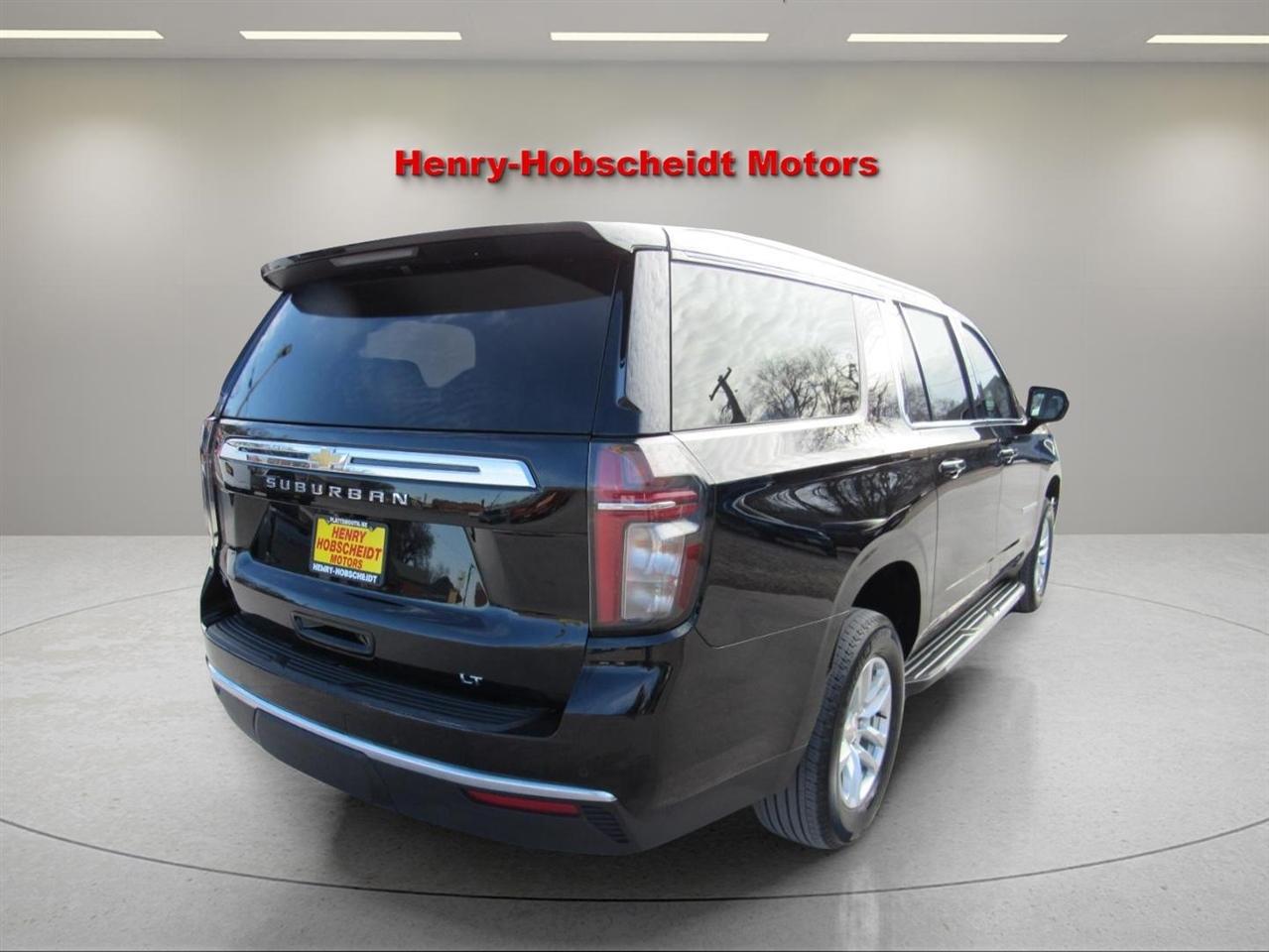 Chevrolet Suburban LT 4WD 2024