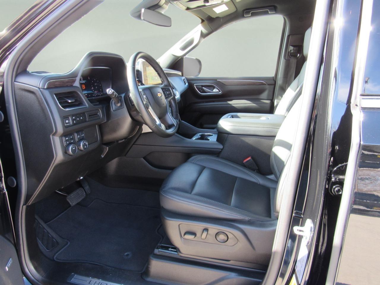 Chevrolet Suburban LT 4WD 2024