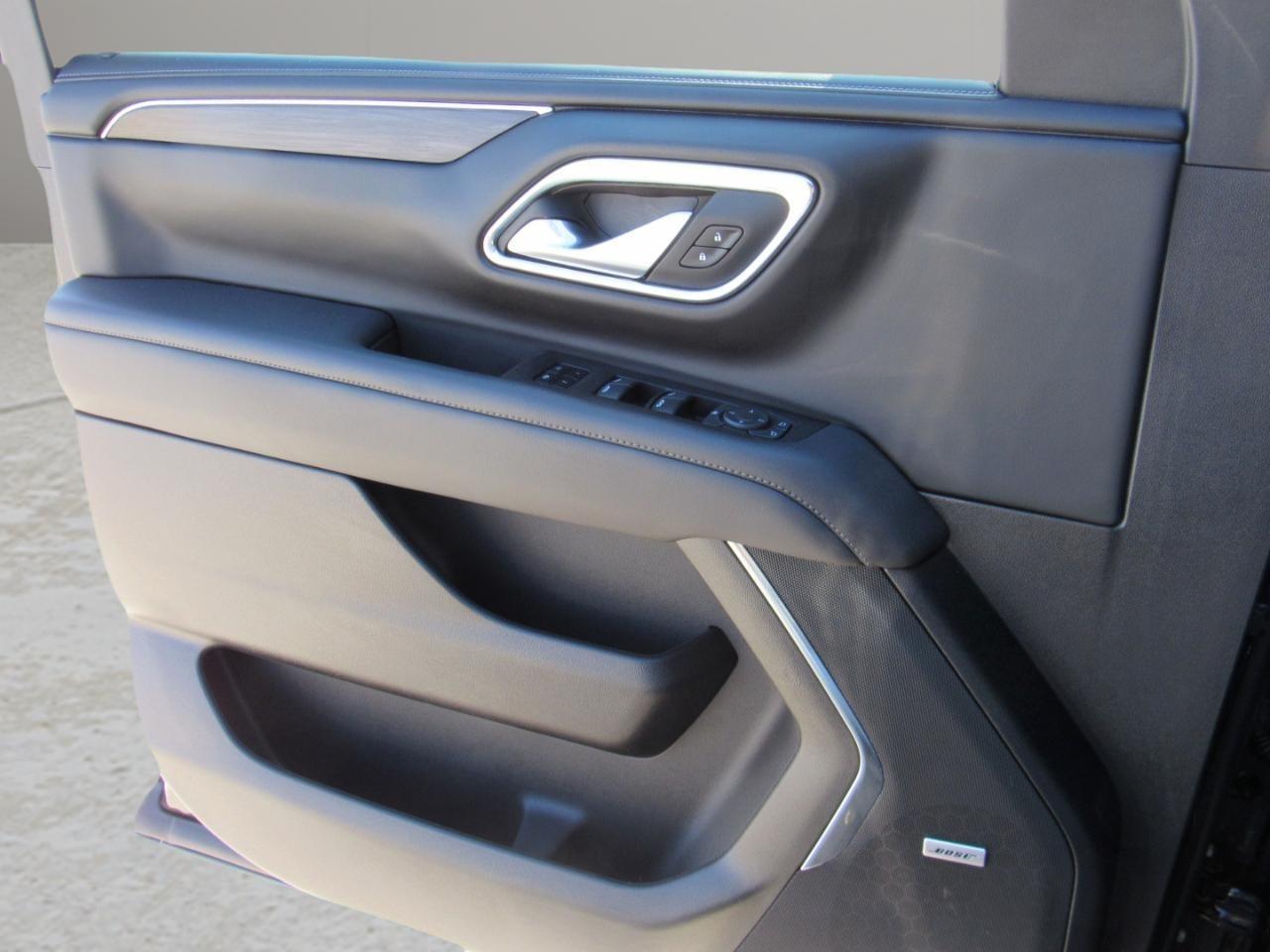 Chevrolet Suburban LT 4WD 2024