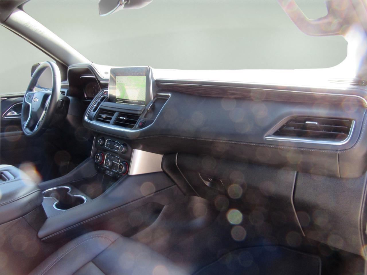 Chevrolet Suburban LT 4WD 2024