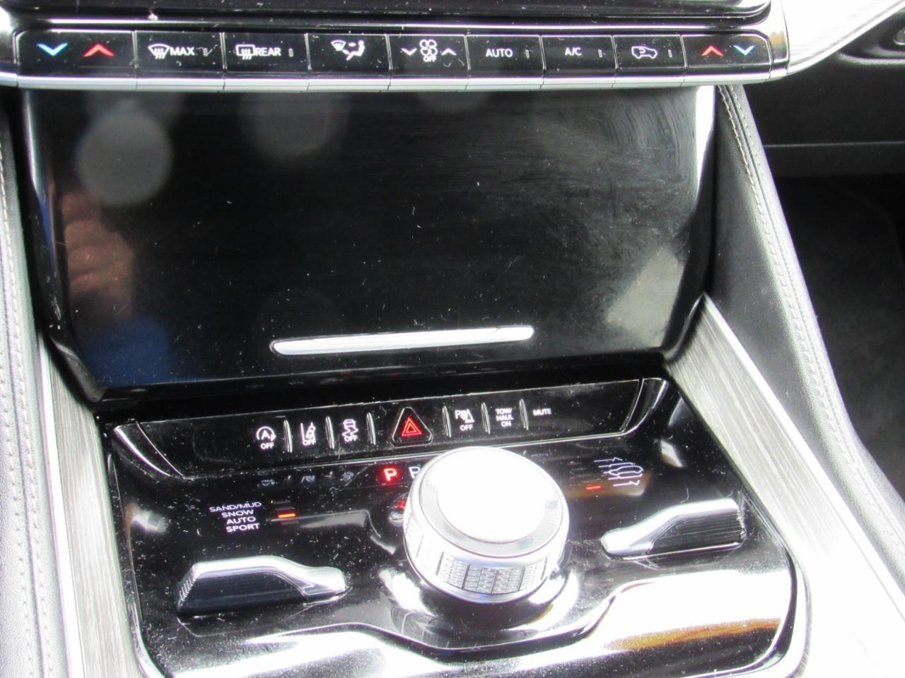 Jeep Wagoneer Series III 4x4 2024