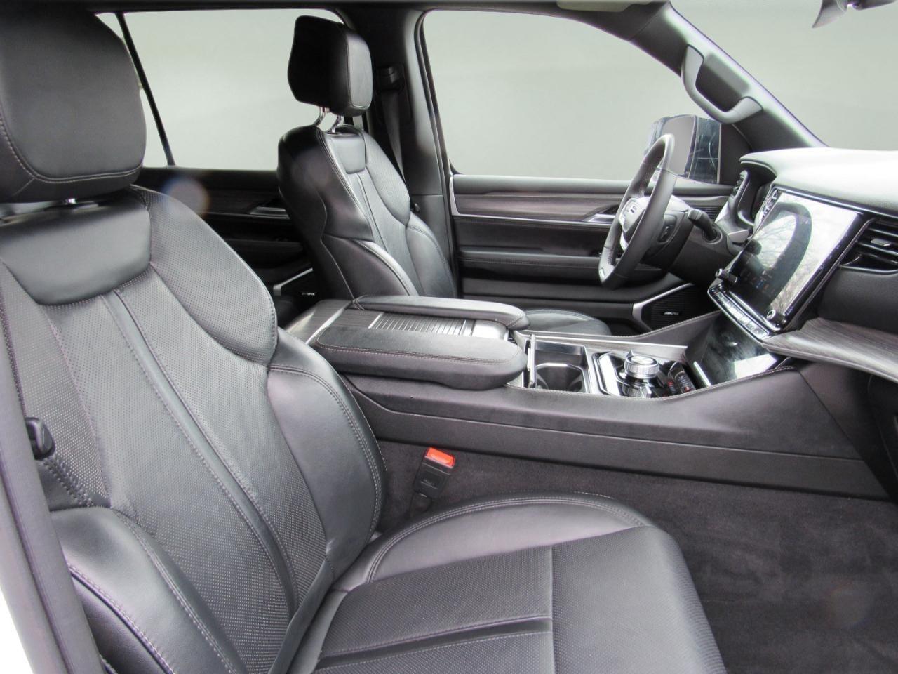 Jeep Wagoneer Series III 4x4 2024