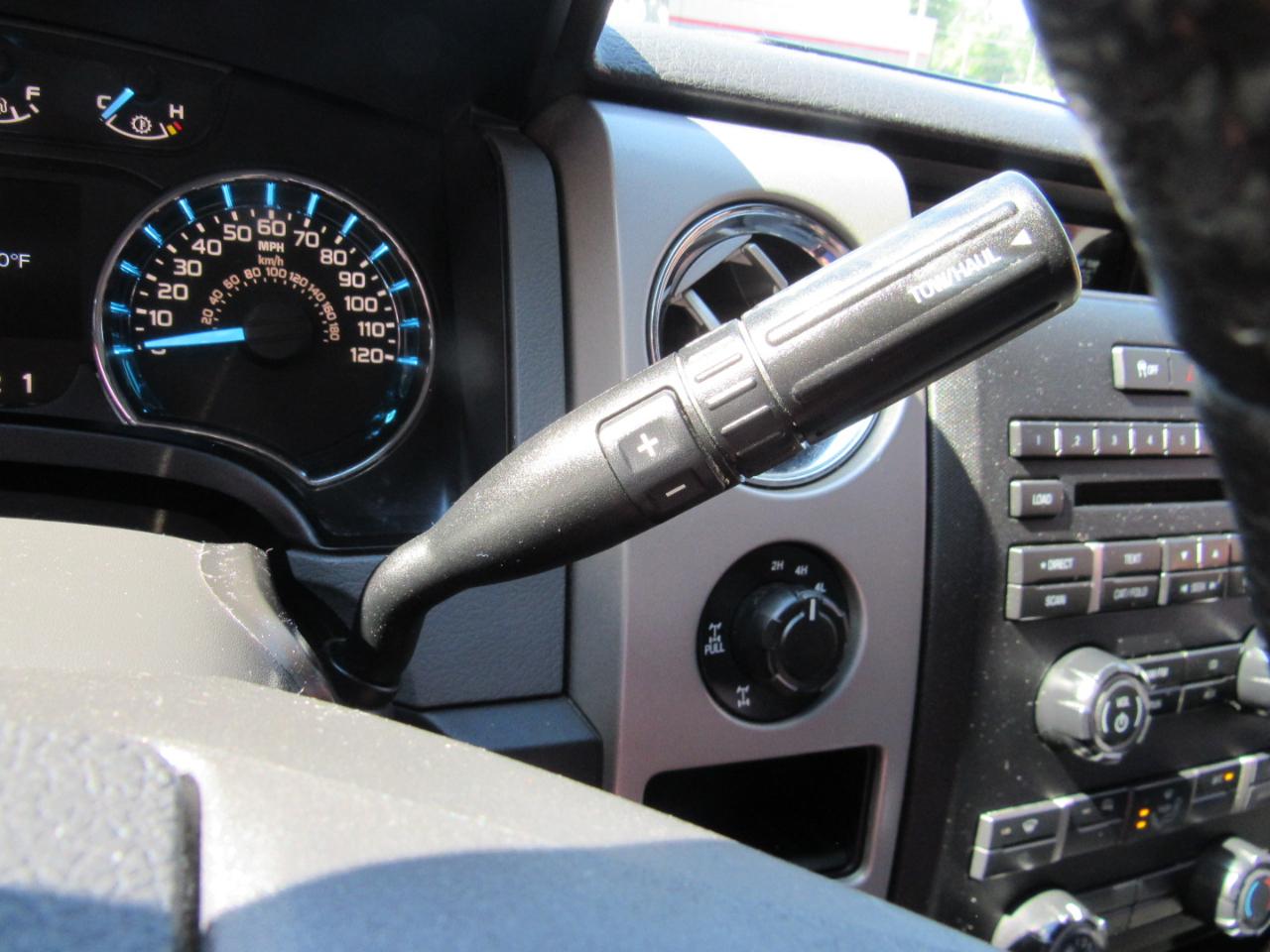 Ford F-150 XL SuperCrew 4WD 2012
